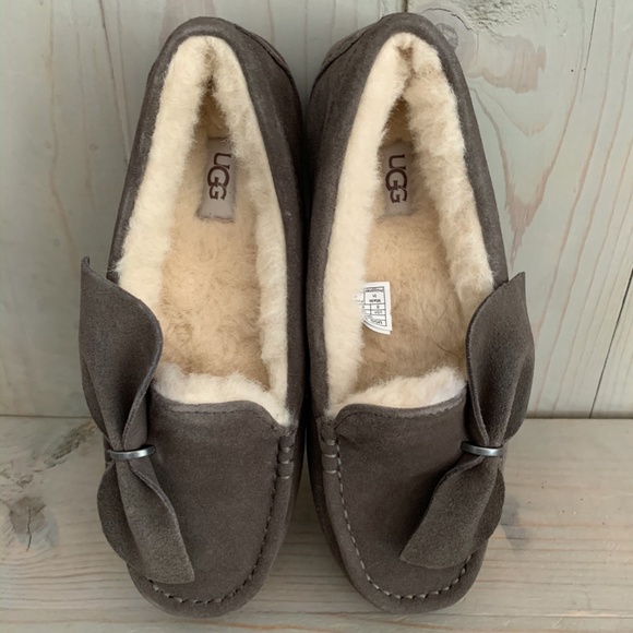 UGG ANSLEY TWIST SHEEPSKIN SLIPPERS  NIB - Picture 4 of 9